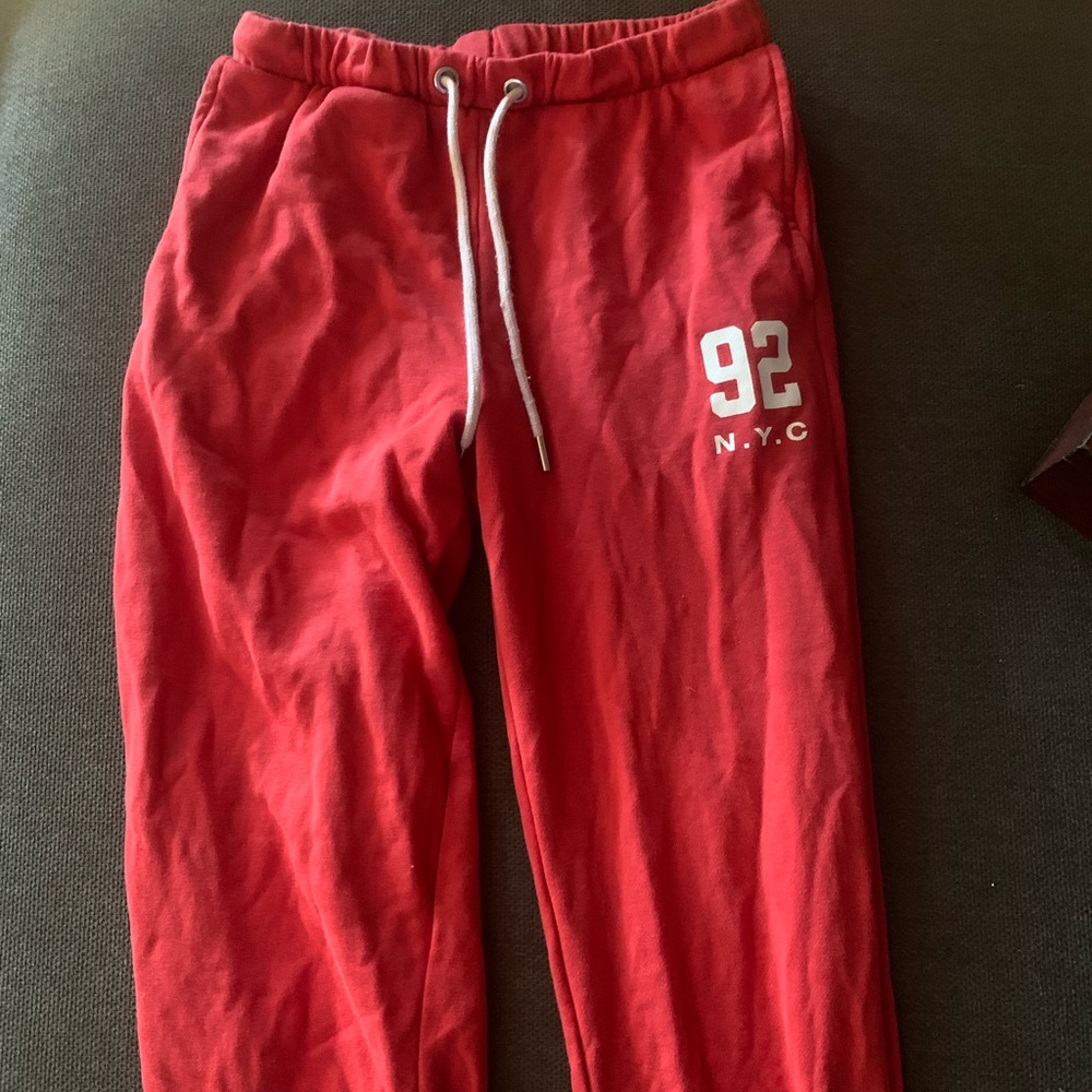 Red sweat pant, with NYC print